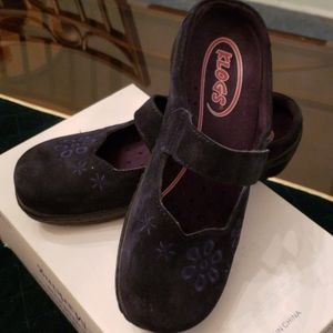 Clogs